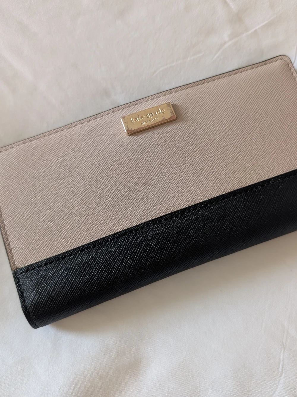 kate spade Beige and Black Saffiano Continental Wallet